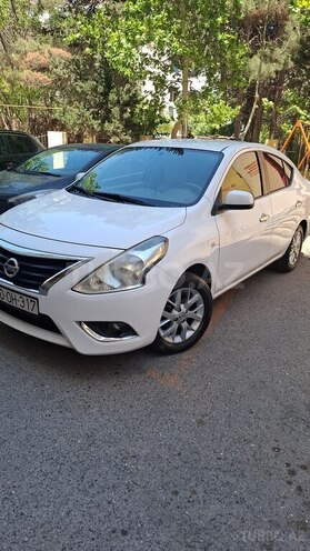Nissan Sunny-12