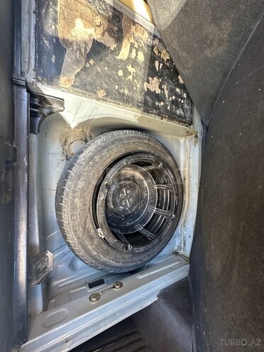 Mercedes E 230 1996, 406,000 km - 2.3 l - Bakı
