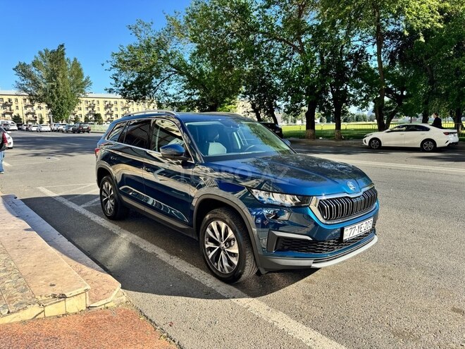 Skoda Kodiaq 2023, 28,000 km - 2.0 л - Bakı