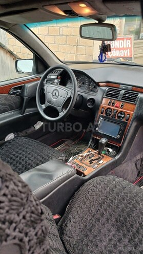 Mercedes E 220 d 1998, 99,999 km - 2.2 л - Şamaxı