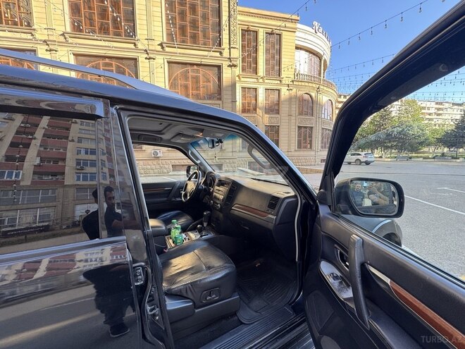 Mitsubishi Pajero 2007, 204,000 km - 3.0 l - Bakı