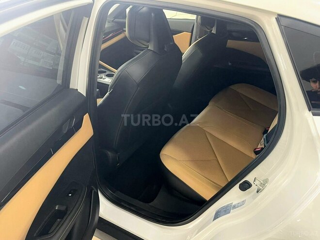 Changan Uni-V-5