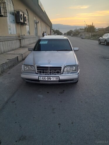 Mercedes C 180 1996, 250,000 km - 1.8 л - Yevlax