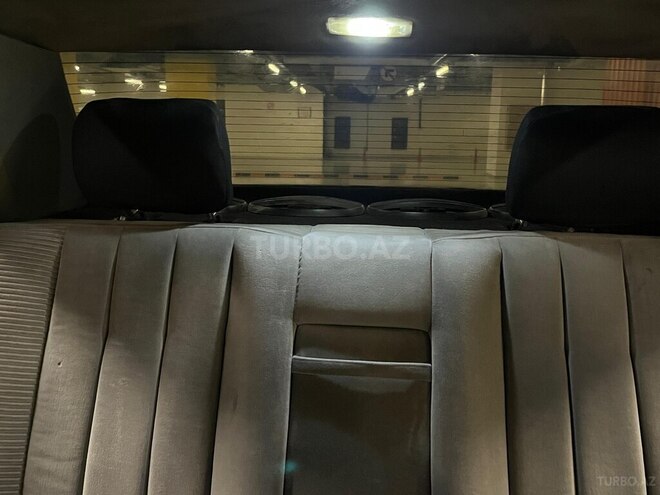 Mercedes E 230 1992, 256,000 km - 2.3 l - Gəncə