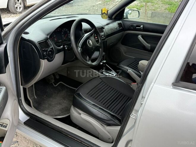 Volkswagen Jetta 2001, 258,478 km - 2.0 l - Xaçmaz