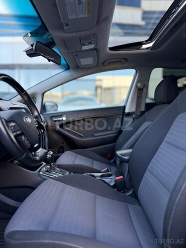 Kia Forte-13