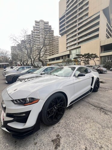 Ford Mustang 2019, 80,000 km - 2.3 л - Bakı