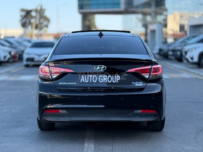 Hyundai Sonata-6