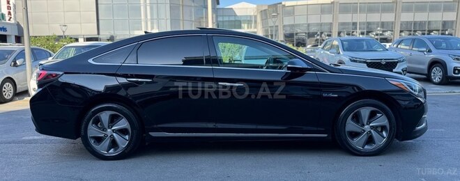 Hyundai Sonata-11