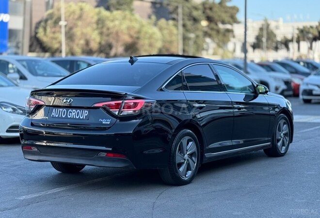 Hyundai Sonata-10