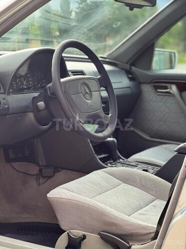 Mercedes C 280 1995, 452,040 km - 2.8 л - Lənkəran