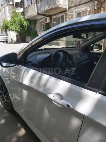 Hyundai Accent 2013, 140,000 km - 1.6 l - Zaqatala