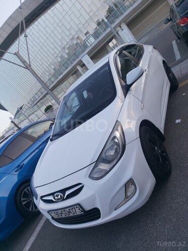 Hyundai Accent 2013, 140,000 km - 1.6 l - Zaqatala