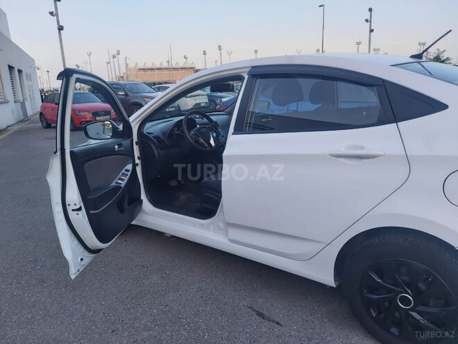 Hyundai Accent 2013, 140,000 km - 1.6 l - Zaqatala