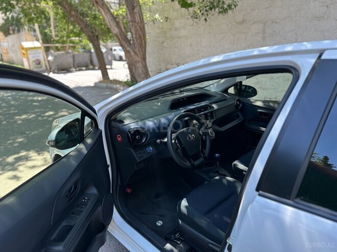 Toyota Aqua 2016, 170,000 km - 1.5 l - Bakı
