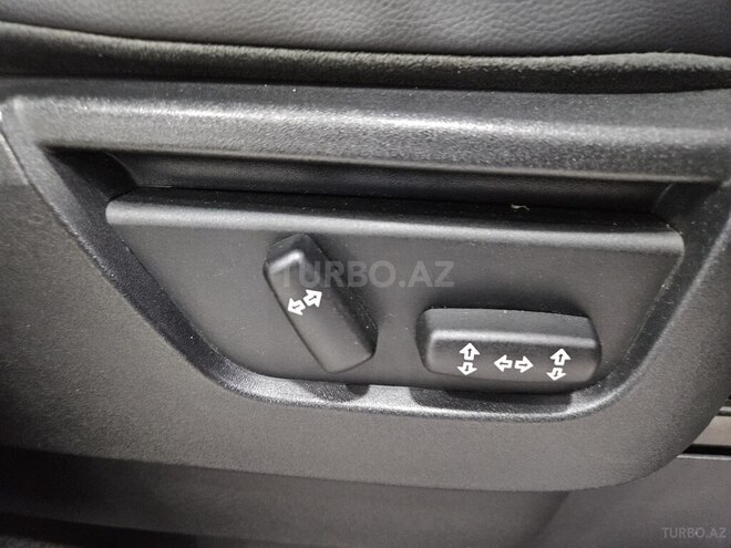 Land Rover Discovery 2008, 274,296 km - 2.7 л - Bakı