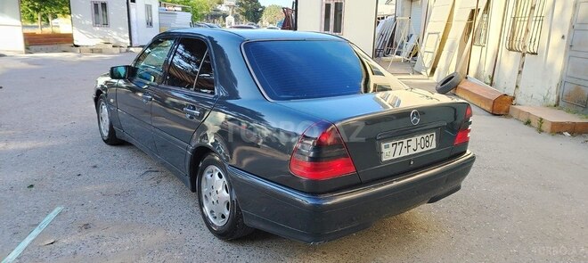 Mercedes C 180 1995, 402,521 km - 1.8 л - Bakı