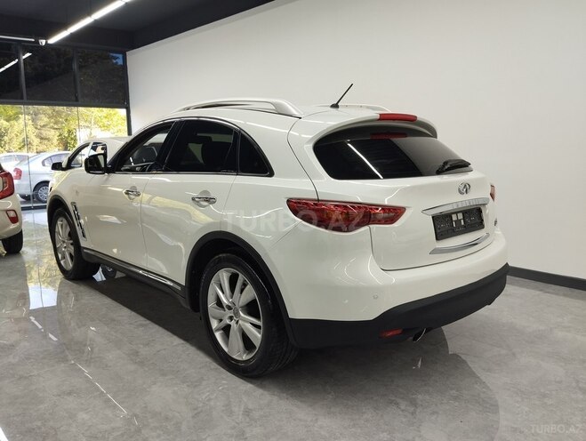 Infiniti FX35-4