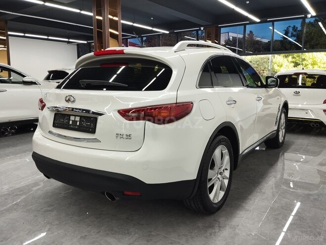Infiniti FX35-6