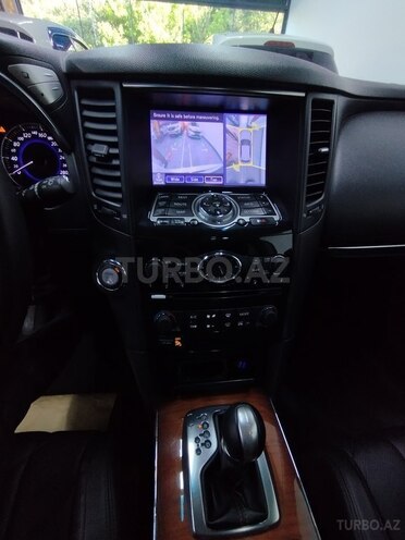 Infiniti FX35-12