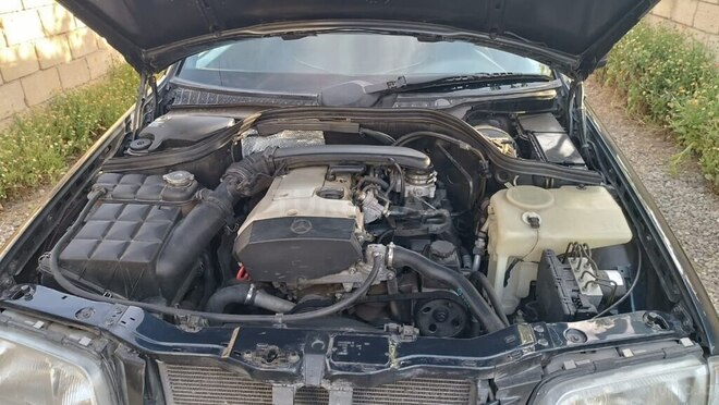 Mercedes C 180 1999, 450,000 km - 1.8 l - Salyan