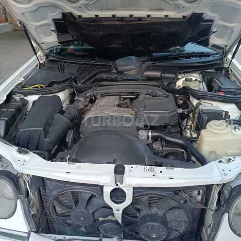 Mercedes E 230 1996, 541,000 km - 2.3 l - Bərdə