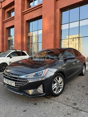 Hyundai Elantra 2019, 193,400 km - 2.0 l - Bakı
