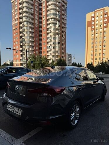 Hyundai Elantra 2019, 193,400 km - 2.0 l - Bakı