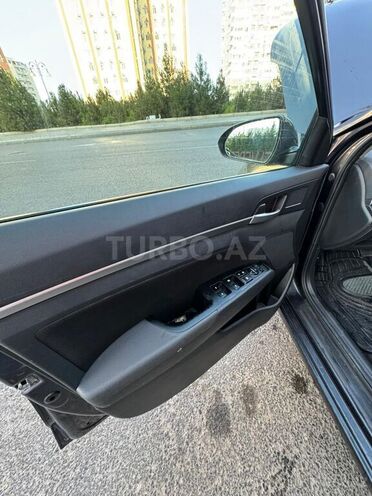 Hyundai Elantra 2019, 193,400 km - 2.0 l - Bakı
