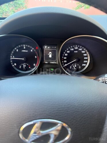 Hyundai Santa Fe 2016, 174,000 km - 2.0 л - Bakı