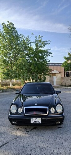 Mercedes E 300 d 1998, 425,000 km - 3.0 л - Neftçala