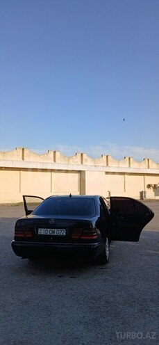 Mercedes E 300 d 1998, 425,000 km - 3.0 л - Neftçala