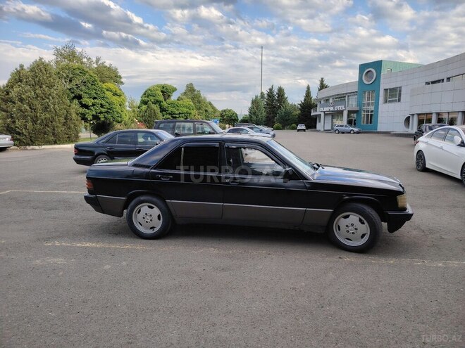 Mercedes 190 1990, 488,700 km - 2.0 л - Qazax