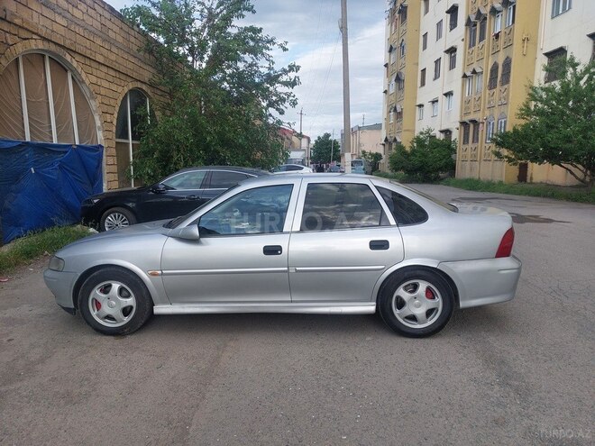 Opel Vectra 1999, 405,093 km - 1.6 l - Gəncə