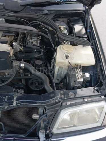 Mercedes C 200 2000, 400,000 km - 2.0 l - Ucar