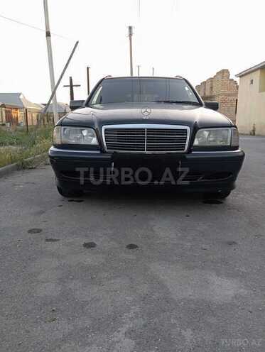 Mercedes C 200 2000, 400,000 km - 2.0 l - Ucar