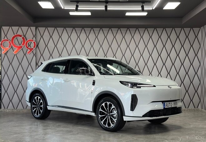 Changan Qiyuan Q05-3