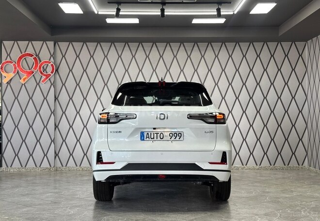 Changan Qiyuan Q05-4