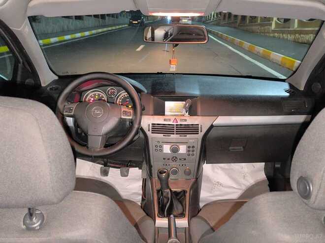 Opel Astra 2005, 230,000 km - 1.4 l - Zaqatala