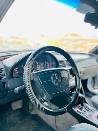 Mercedes C 200 1996, 297,643 km - 2.0 л - Bakı