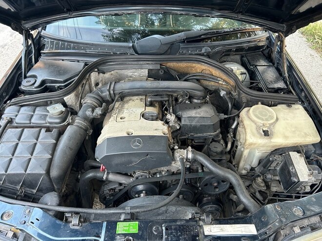 Mercedes C 180 1997, 295,500 km - 1.8 л - Bakı