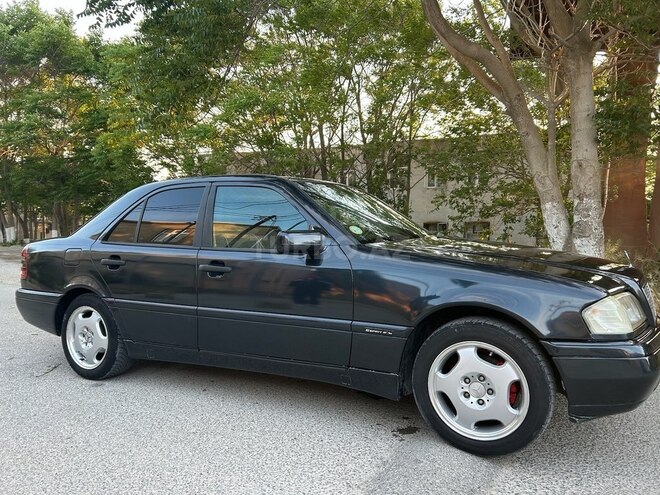 Mercedes C 180 1997, 295,500 km - 1.8 л - Bakı