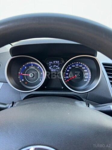 Hyundai Avante 2015, 196,000 km - 1.6 l - Bakı