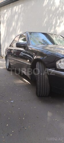 Mercedes E 240 1998, 450,000 km - 2.4 l - Füzuli