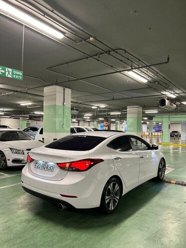 Hyundai Avante 2015, 185,000 km - 1.6 l - Bakı