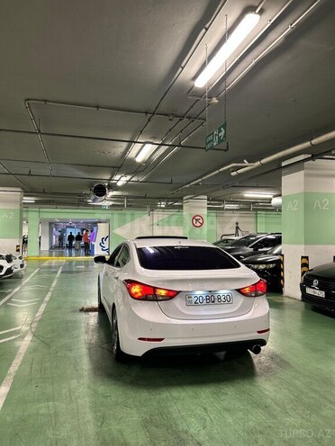 Hyundai Avante 2015, 185,000 km - 1.6 l - Bakı