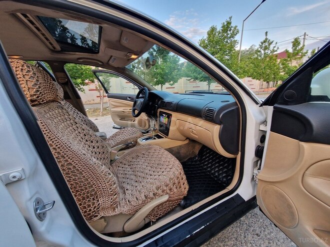 Volkswagen Passat 2002, 254,782 km - 1.8 l - Sumqayıt