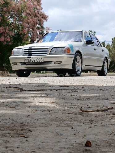 Mercedes C 200 2000, 258,000 km - 2.0 l - Şirvan