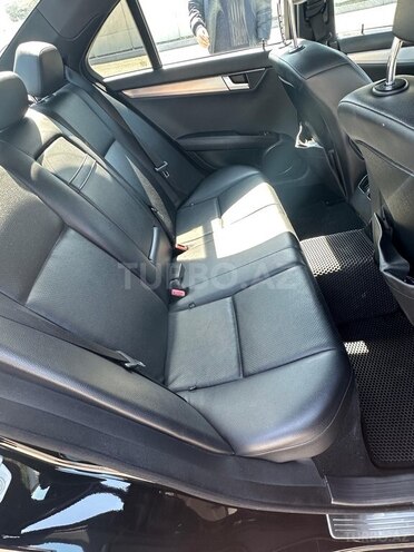 Mercedes C 250-12