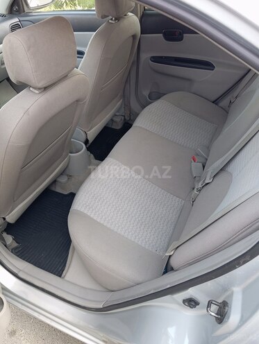 Hyundai Accent-18